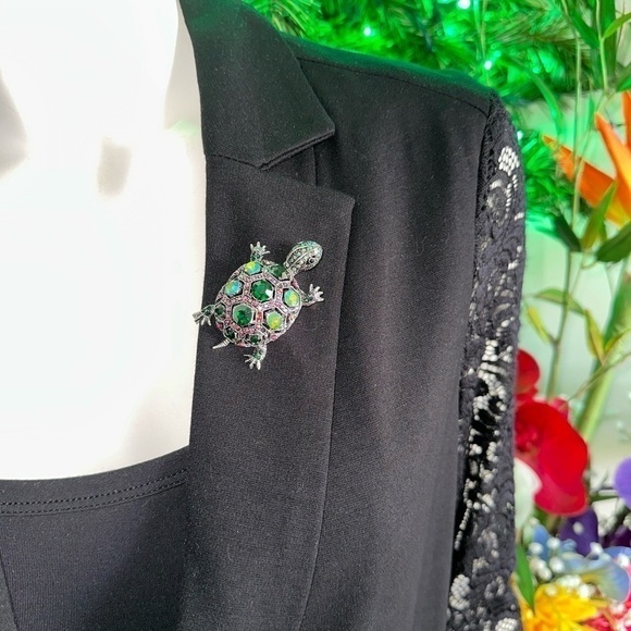 Silver AND GREEN TORTOISE 🐢 TURTLE RHINESTONE BROOCH - Picture 3 of 6